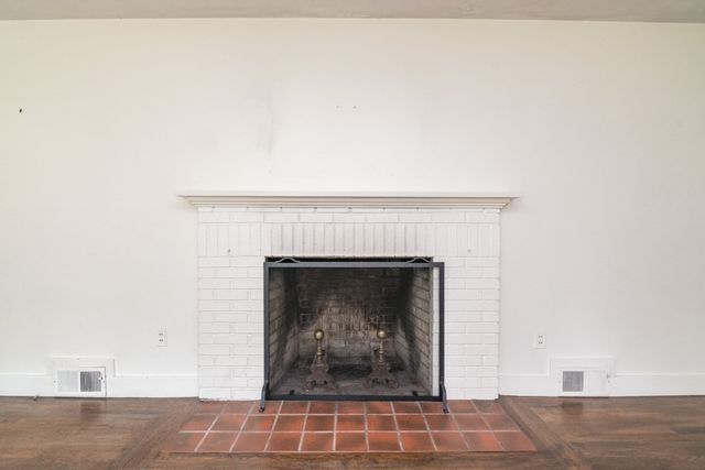 136 Lincoln Avenue, Amherst, MA 01002