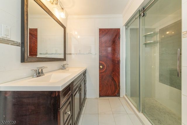 115 Northfield Rd, Parsippany-troy Hills Twp., NJ 07054