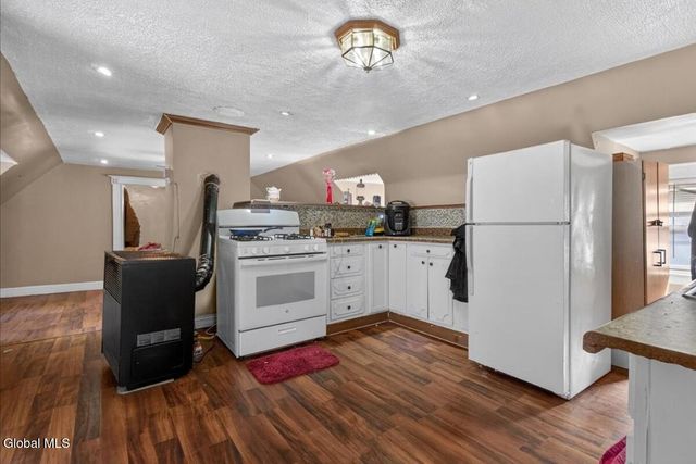 912-914 Cutler Street, Schenectady, NY 12303