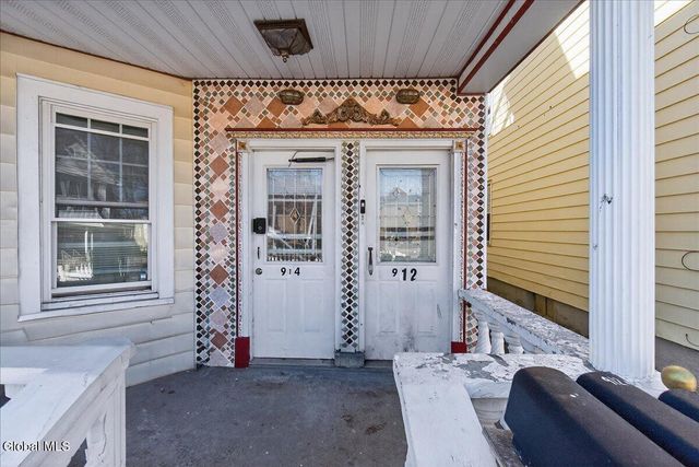 912-914 Cutler Street, Schenectady, NY 12303