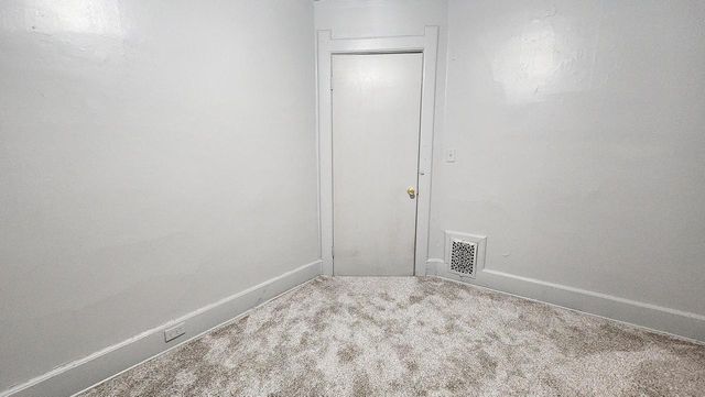 1527 N 33rd STREET, Milwaukee, WI 53208