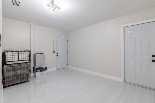 19971 MIDWAY BLVD, Port Charlotte, FL 33948