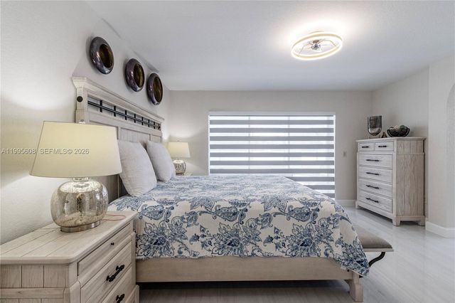 19971 MIDWAY BLVD, Port Charlotte, FL 33948