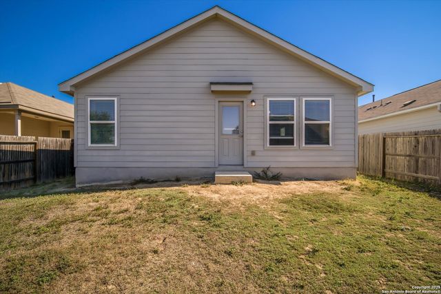 11635 Tiger Woods, San Antonio, TX 78221