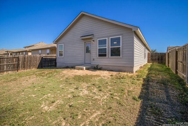 11635 Tiger Woods, San Antonio, TX 78221