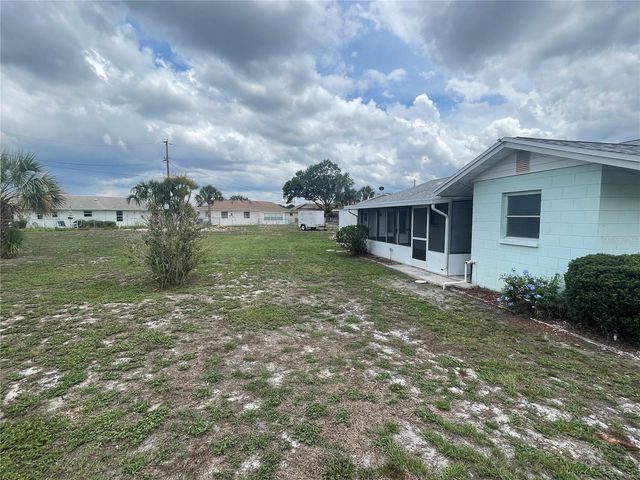 701 CYPRESS PLACE, Sun City Center, FL 33573