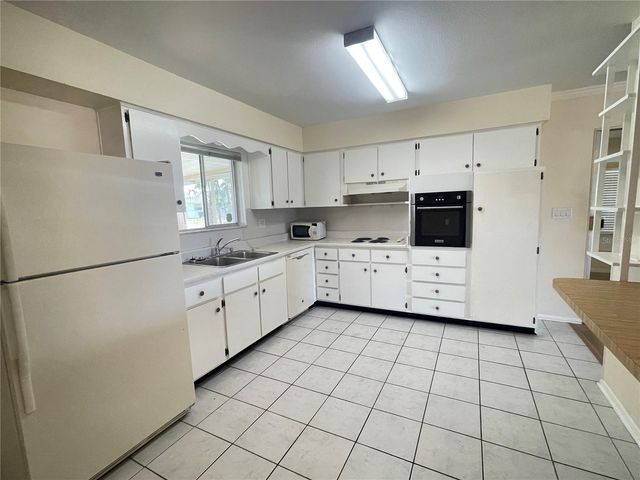 701 CYPRESS PLACE, Sun City Center, FL 33573