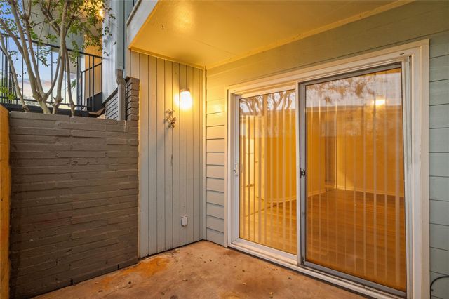 102 Strand St Street 31, Galveston, TX 77550