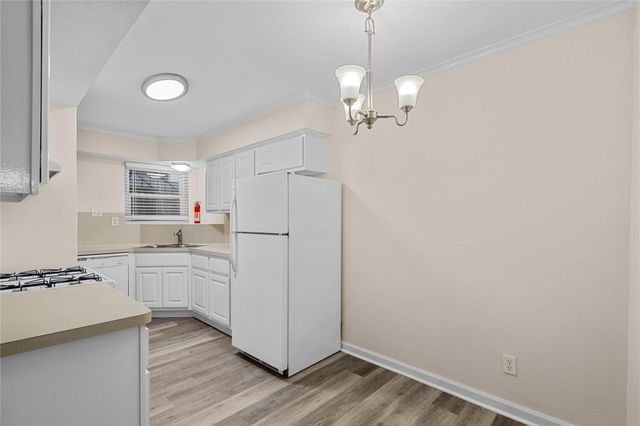 102 Strand St Street 31, Galveston, TX 77550