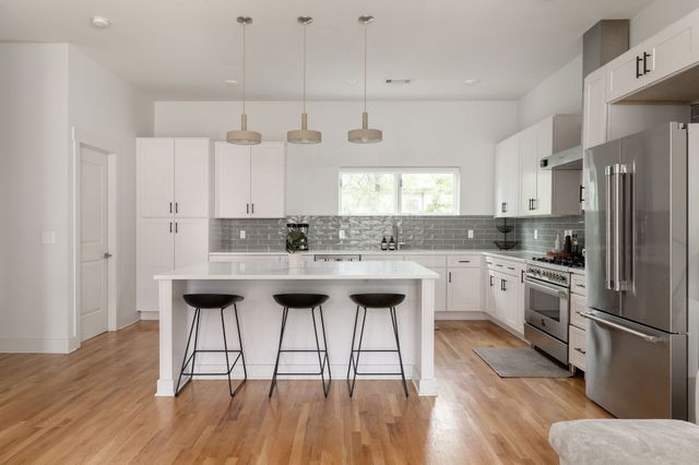 701 Taylor St, Nashville, TN 37208