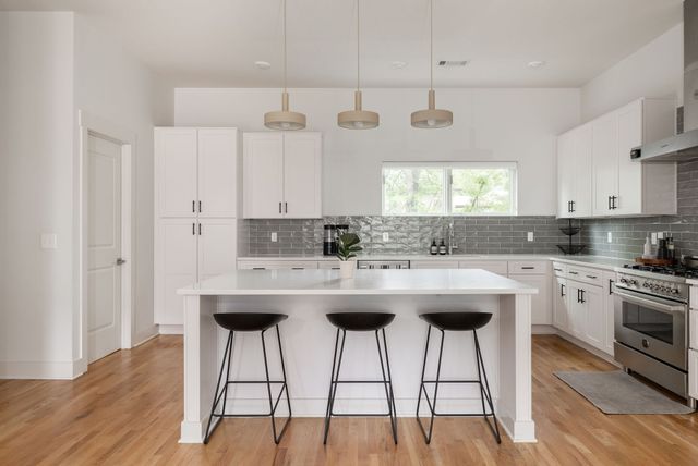701 Taylor St, Nashville, TN 37208