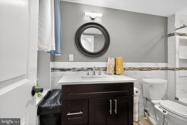 2314 EMERALD ST, Philadelphia, PA 19125