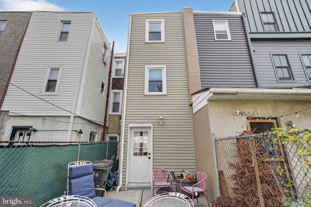 2314 EMERALD ST, Philadelphia, PA 19125