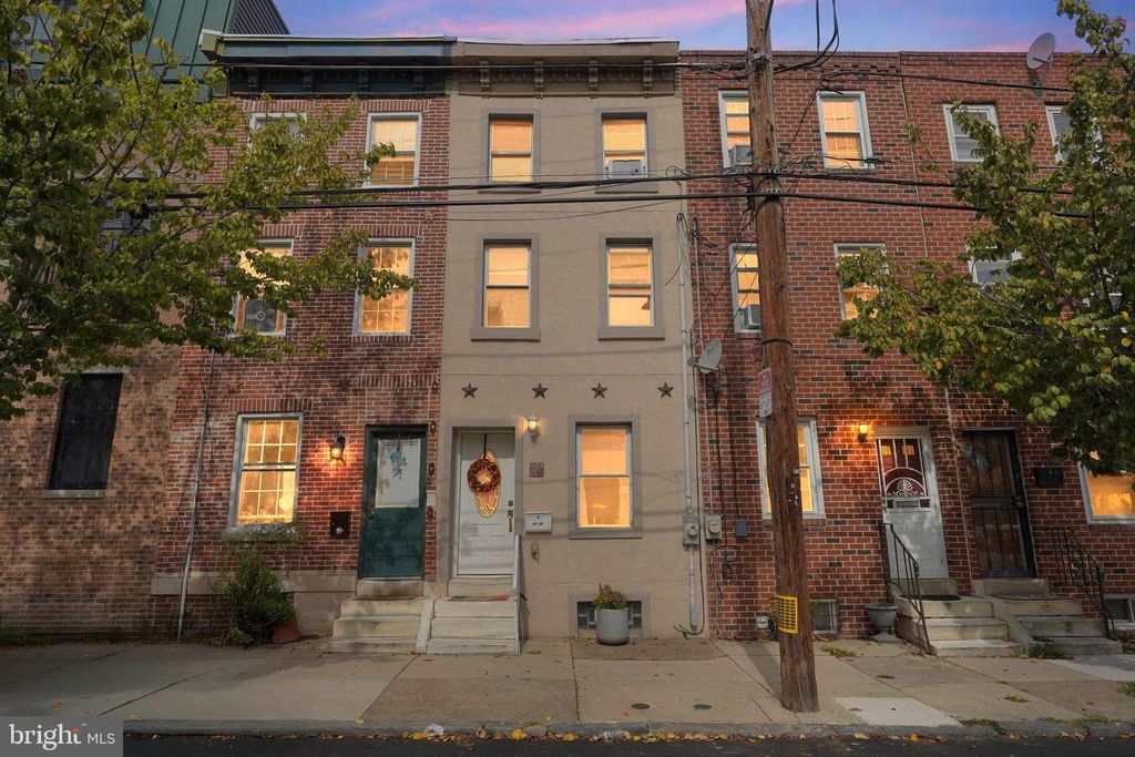 2314 EMERALD ST, Philadelphia, PA 19125