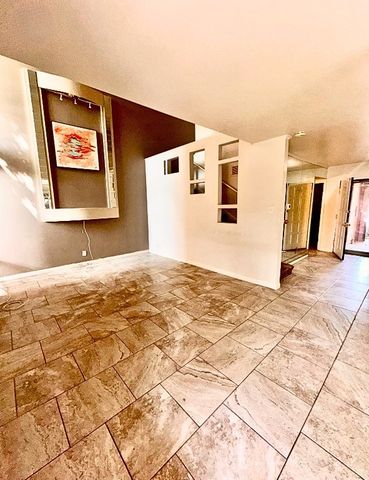556 E Avenue J B, Grand Prairie, TX 75050