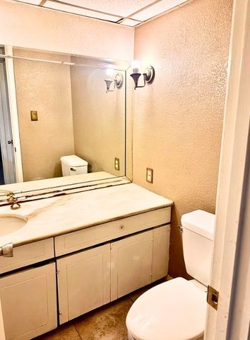 556 E Avenue J B, Grand Prairie, TX 75050