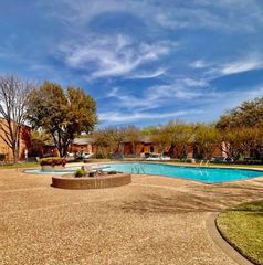 556 E Avenue J B, Grand Prairie, TX 75050