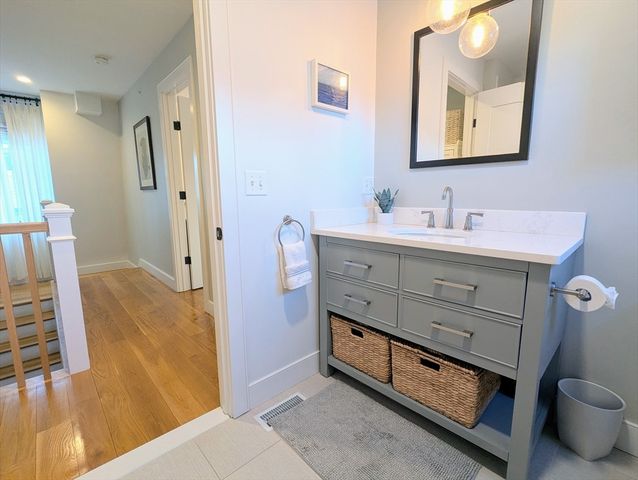 145 Stoughton St 5, Boston, MA 02125