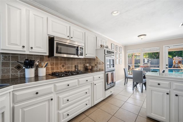 118 Willowcrest Drive, Garland, TX 75040