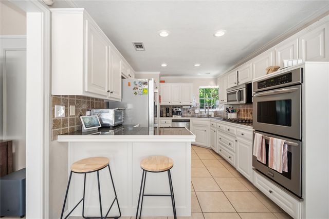 118 Willowcrest Drive, Garland, TX 75040