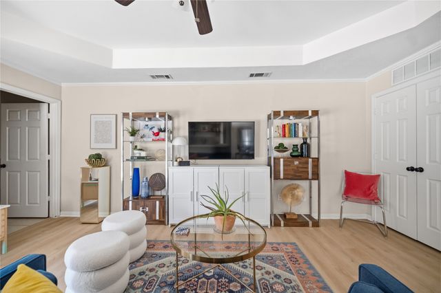 118 Willowcrest Drive, Garland, TX 75040
