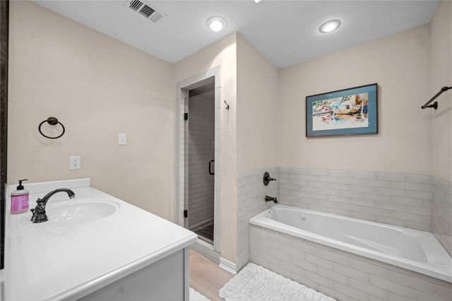 118 Willowcrest Drive, Garland, TX 75040