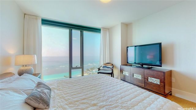 1108 Auahi Street 3201, Honolulu, HI 96814