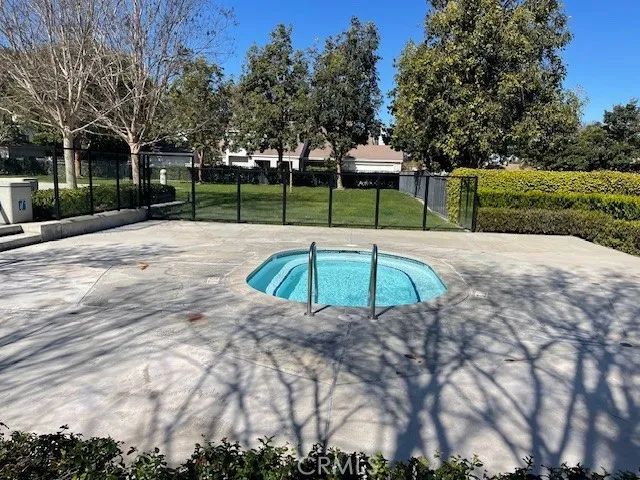 73 Fallingstar, Irvine, CA 92614