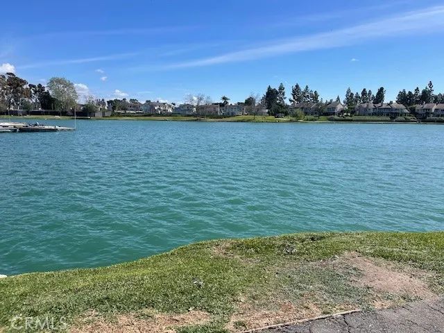 73 Fallingstar, Irvine, CA 92614