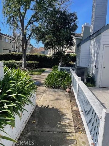 73 Fallingstar, Irvine, CA 92614