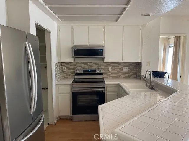 73 Fallingstar, Irvine, CA 92614