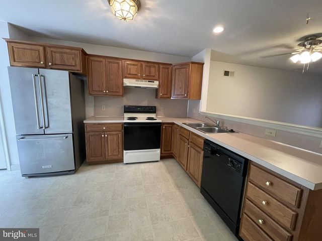439 EPSILON DR, Wernersville, PA 19565