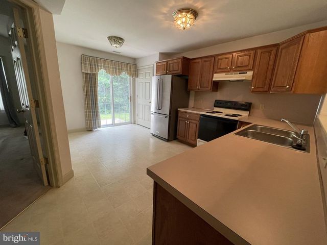 439 EPSILON DR, Wernersville, PA 19565