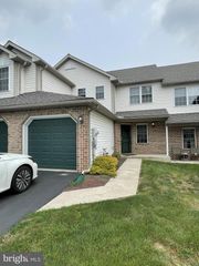 439 EPSILON DR, Wernersville, PA 19565