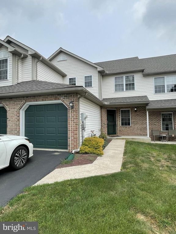 439 EPSILON DR, Wernersville, PA 19565