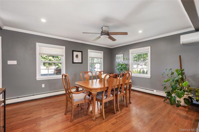 41 Andrew Lane, Levittown, NY 11756