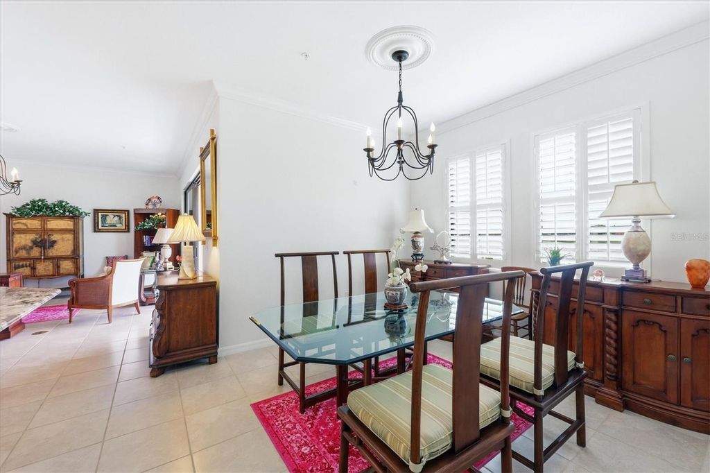 Image 25 of property listing at 23160 BANBURY WAY 102, Venice, FL 34293