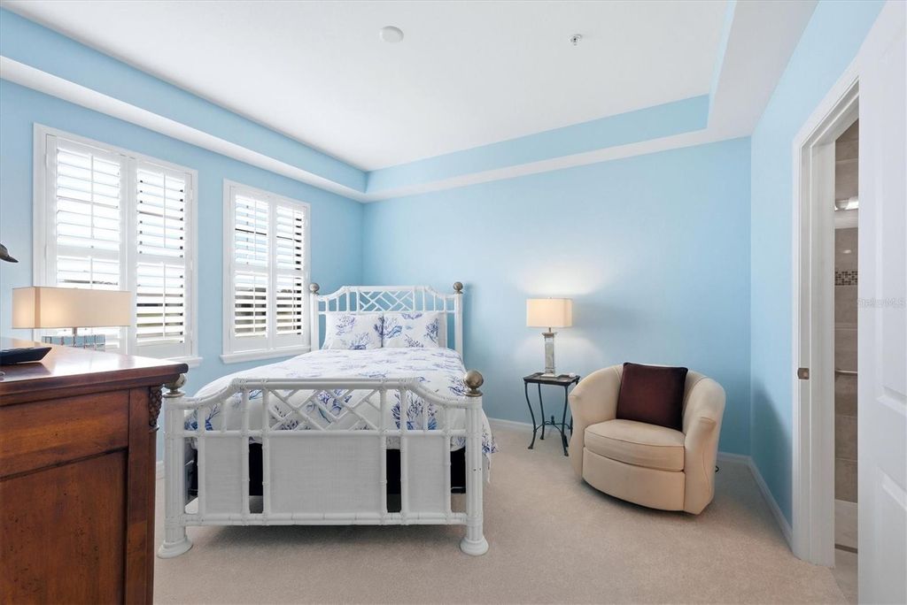 Image 27 of property listing at 23160 BANBURY WAY 102, Venice, FL 34293