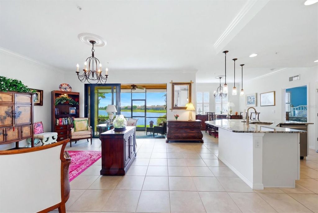Image 4 of property listing at 23160 BANBURY WAY 102, Venice, FL 34293
