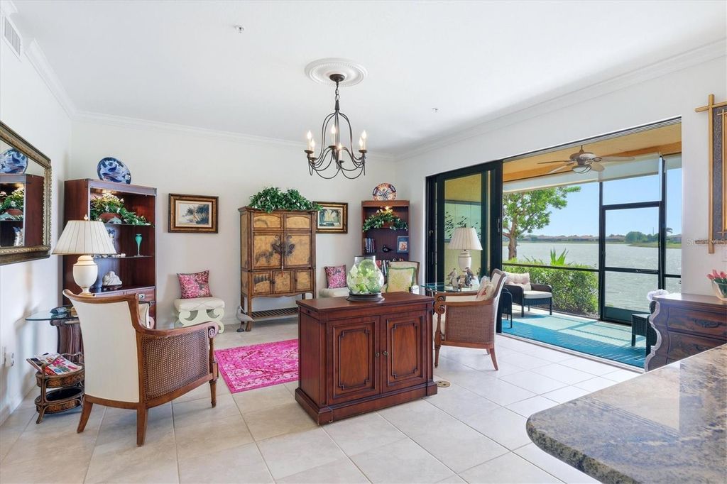 Image 6 of property listing at 23160 BANBURY WAY 102, Venice, FL 34293