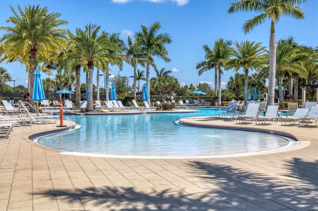 Image 55 of property listing at 23160 BANBURY WAY 102, Venice, FL 34293