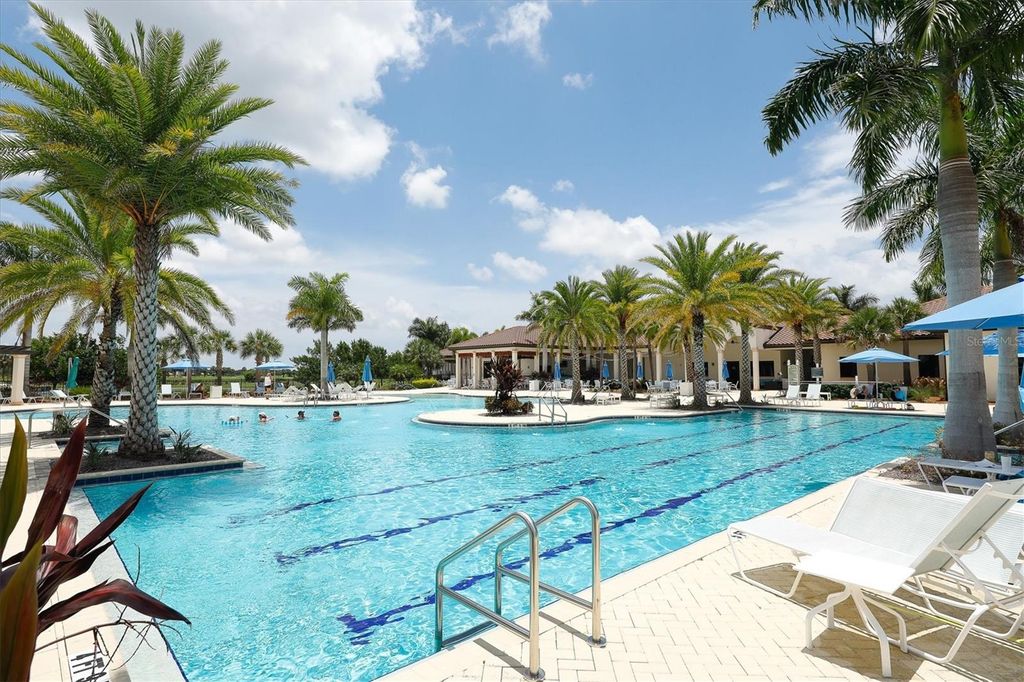 Image 60 of property listing at 23160 BANBURY WAY 102, Venice, FL 34293