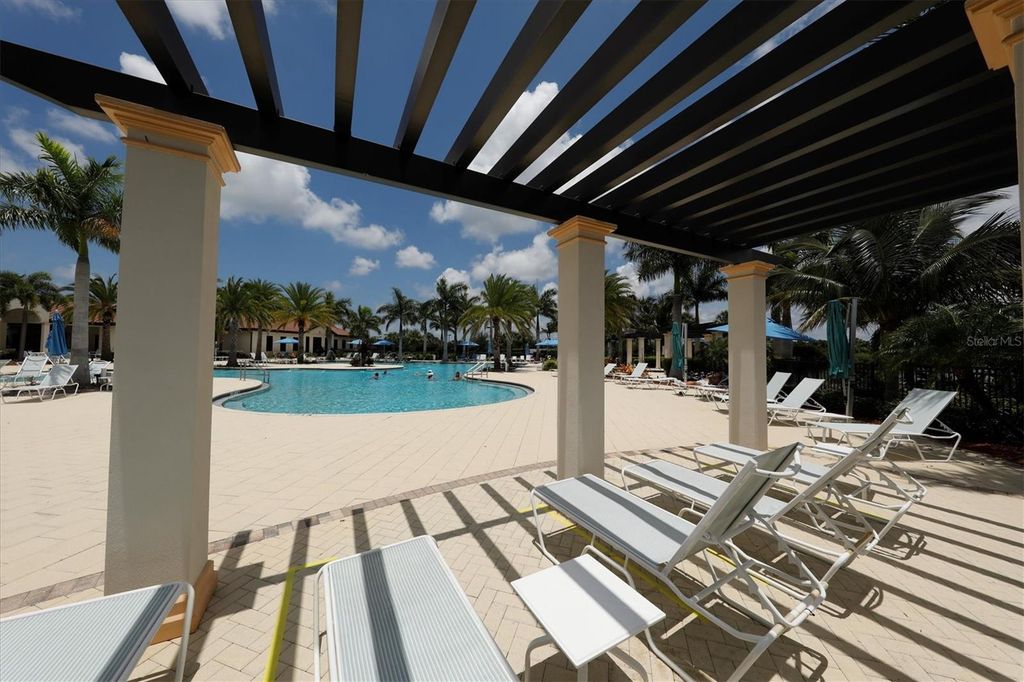 Image 61 of property listing at 23160 BANBURY WAY 102, Venice, FL 34293