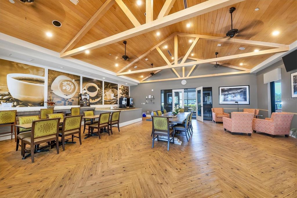 Image 65 of property listing at 23160 BANBURY WAY 102, Venice, FL 34293