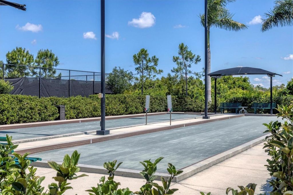 Image 71 of property listing at 23160 BANBURY WAY 102, Venice, FL 34293