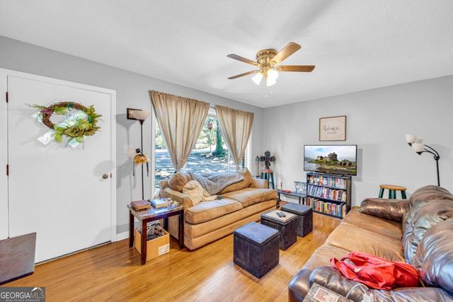 9 Poplar Street, Toccoa, GA 30577