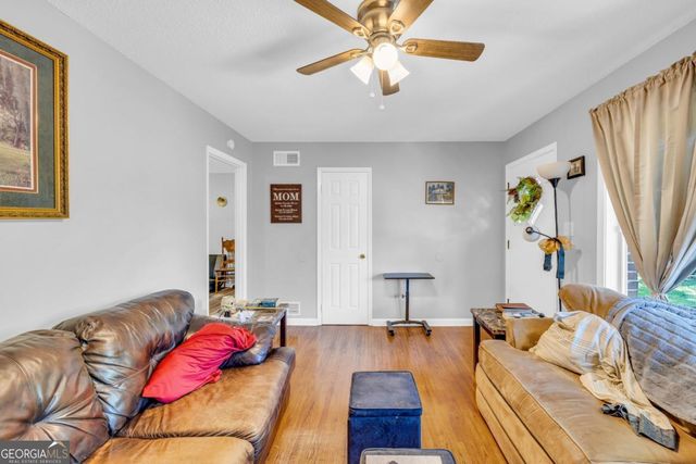 9 Poplar Street, Toccoa, GA 30577