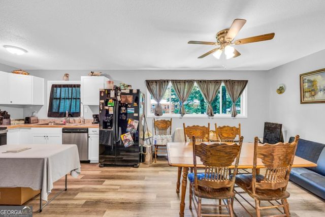 9 Poplar Street, Toccoa, GA 30577