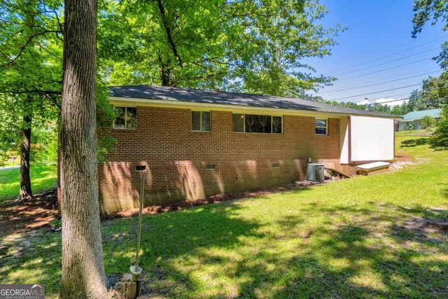 9 Poplar Street, Toccoa, GA 30577