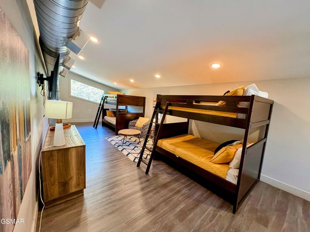 3343 Summit Trails Drive, Sevierville, TN 37862